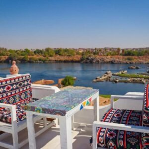 كوليه نوبيان جيست هاوس